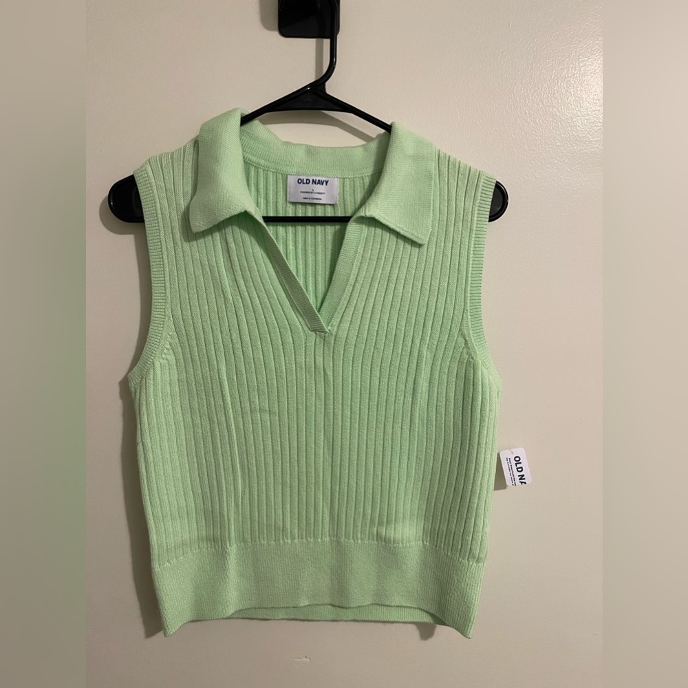 Old Navy Sweater Vest NWT Size L